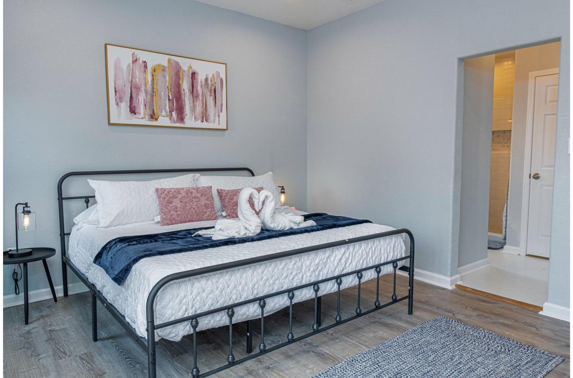 Heaven-sent Convenient 4br 3ba Near Downtown Сasa de vacaciones